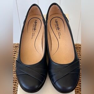 LifeStride Women’s‎ Loyal Flats Navy/Black XStrap Vamp Size 8.5M